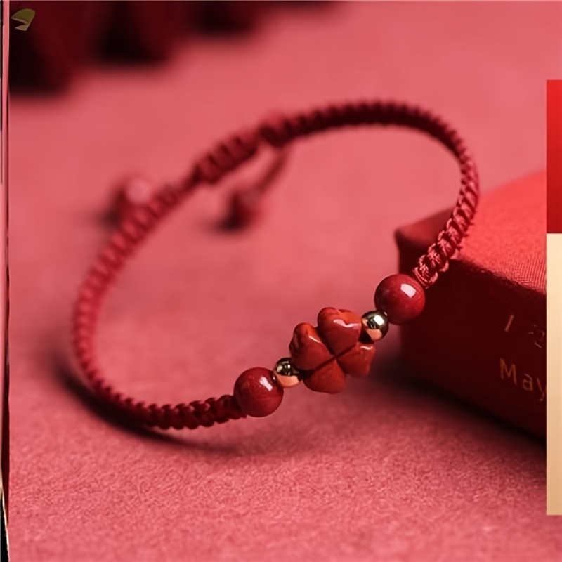Bracelet tressé en cordon roug - Red Clover Flower avis et prix